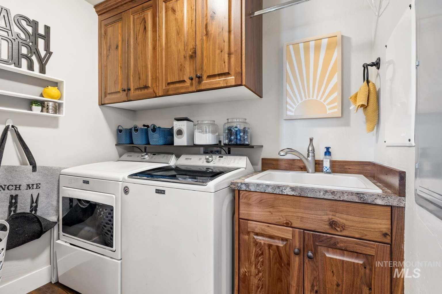 744 Midnight Sun Loop, Twin Falls, Idaho 83301, 6 Bedrooms, 4 Bathrooms, Residential For Sale, Price $699,000,MLS 98978344