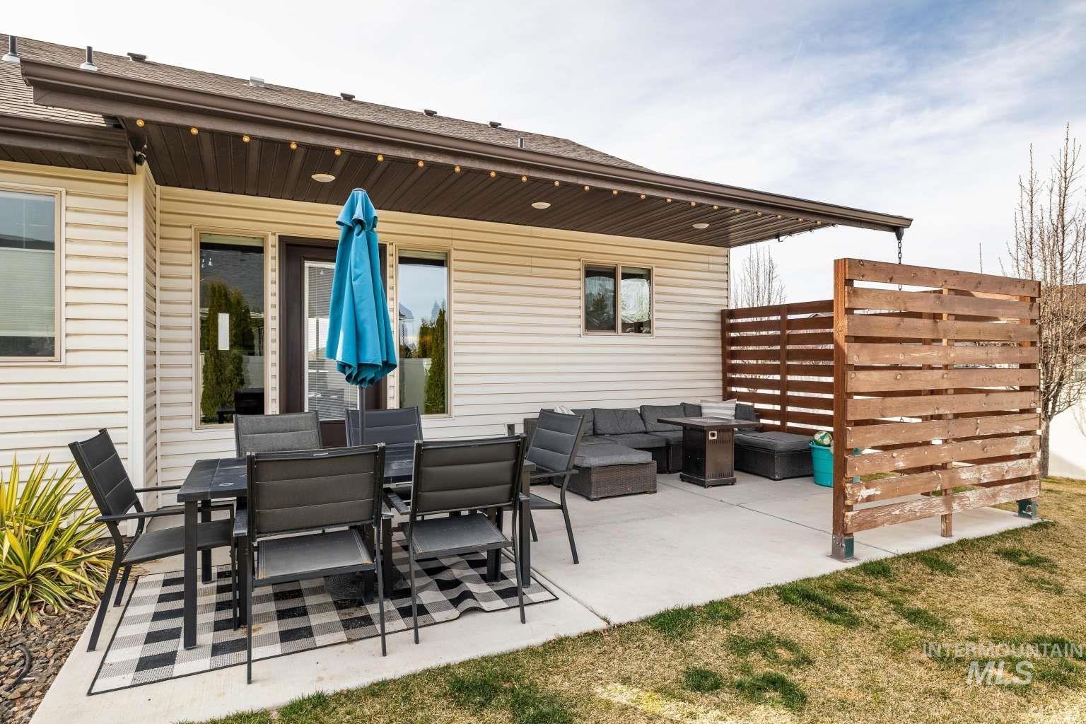 744 Midnight Sun Loop, Twin Falls, Idaho 83301, 6 Bedrooms, 4 Bathrooms, Residential For Sale, Price $699,000,MLS 98978344