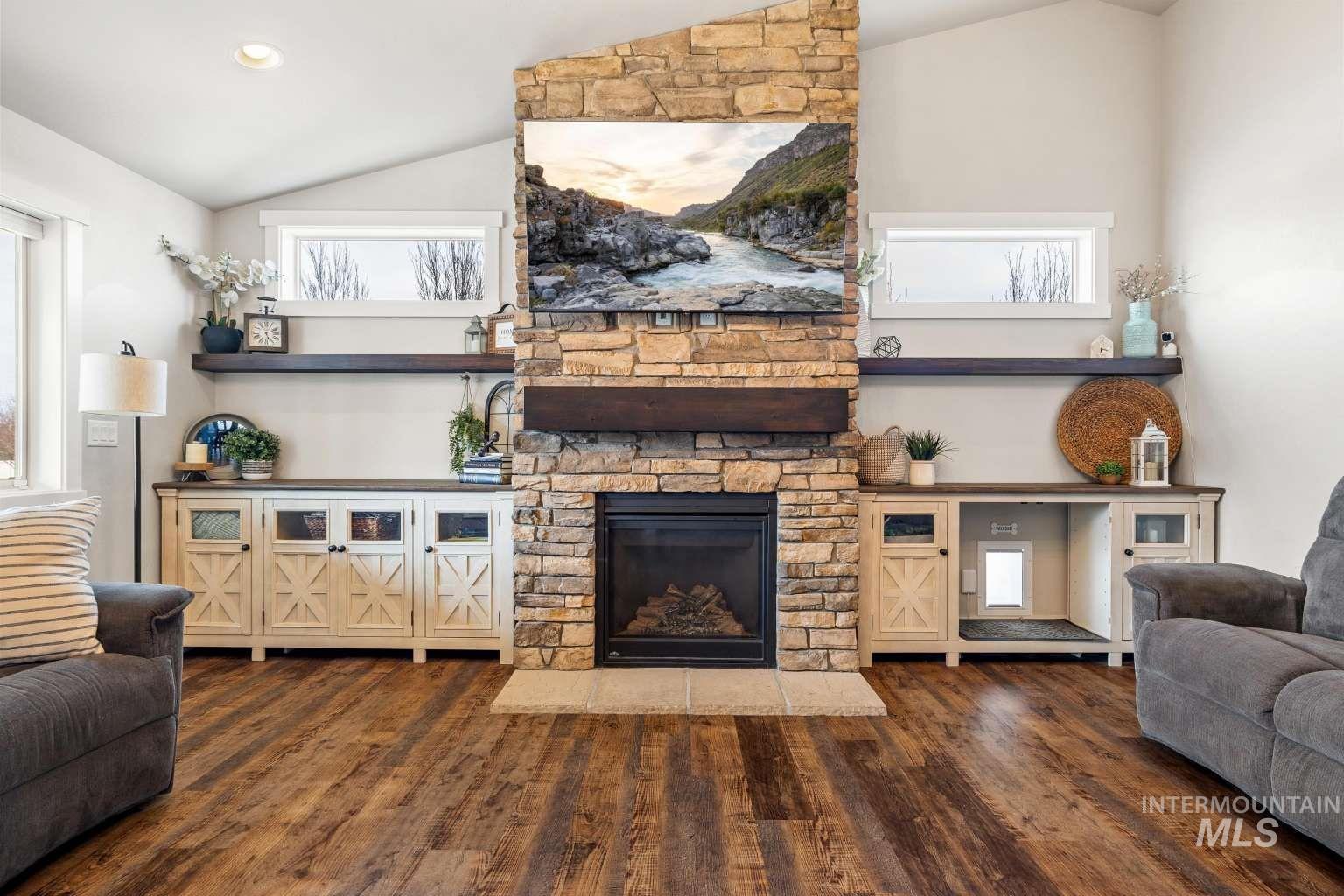 744 Midnight Sun Loop, Twin Falls, Idaho 83301, 6 Bedrooms, 4 Bathrooms, Residential For Sale, Price $699,000,MLS 98978344