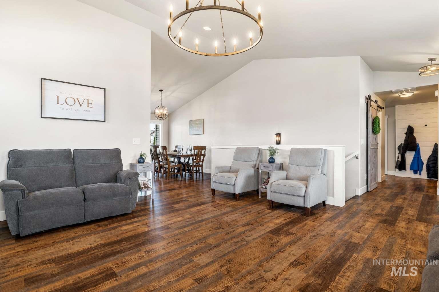 744 Midnight Sun Loop, Twin Falls, Idaho 83301, 6 Bedrooms, 4 Bathrooms, Residential For Sale, Price $699,000,MLS 98978344