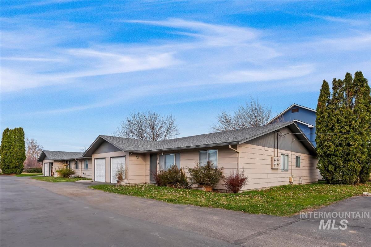 3049, 3051, 3053, 3055 N. Linda Vista Ln, Boise, Idaho 83704, 3 Bedrooms, 1.5 Bathrooms, Residential Income For Sale, Price $899,000,MLS 98978345