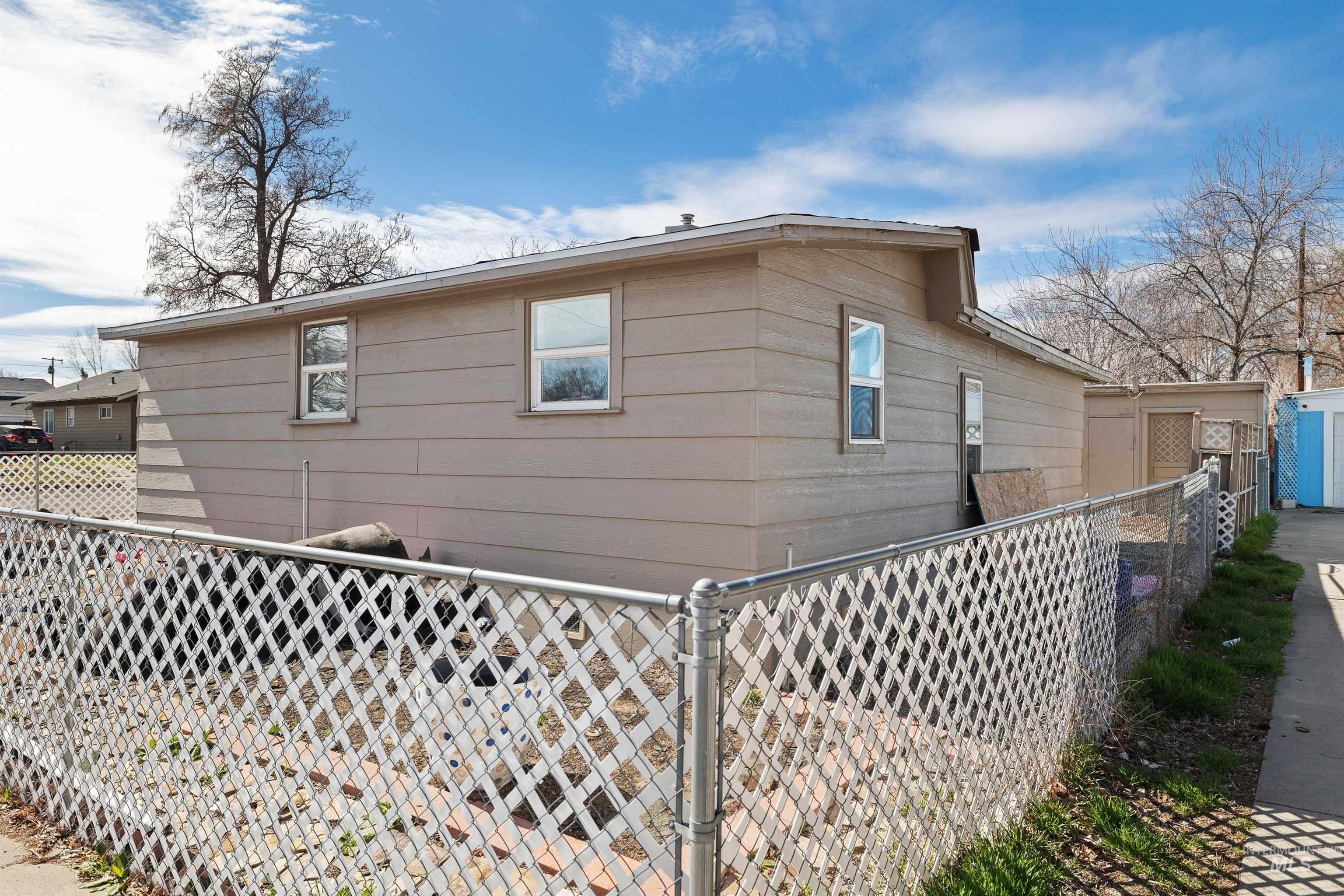 1437 4th Ave E, Twin Falls, Idaho 83301, 3 Bedrooms, 1 Bathroom, Residential For Sale, Price $270,000,MLS 98978350
