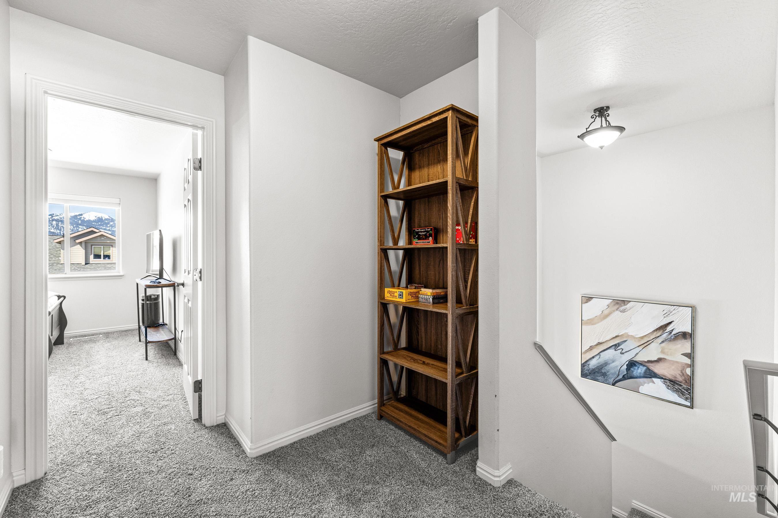 24 Mangum Circle, Donnelly, Idaho 83615, 3 Bedrooms, 2 Bathrooms, Residential For Sale, Price $370,000,MLS 98978352