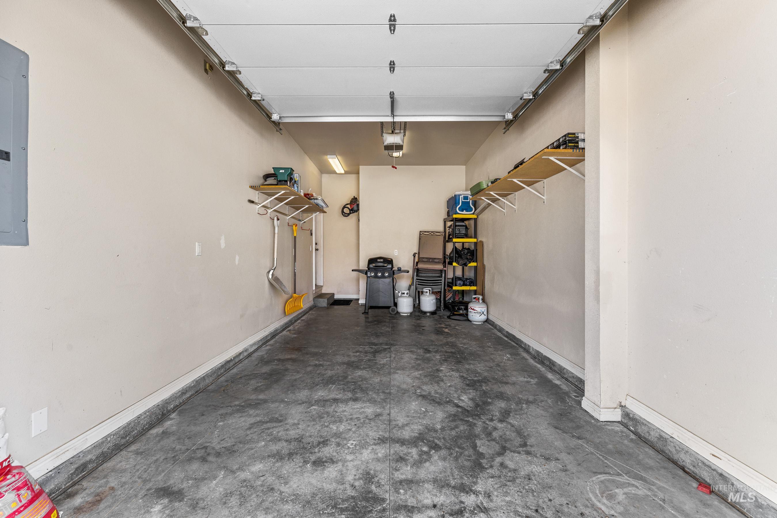 24 Mangum Circle, Donnelly, Idaho 83615, 3 Bedrooms, 2 Bathrooms, Residential For Sale, Price $370,000,MLS 98978352