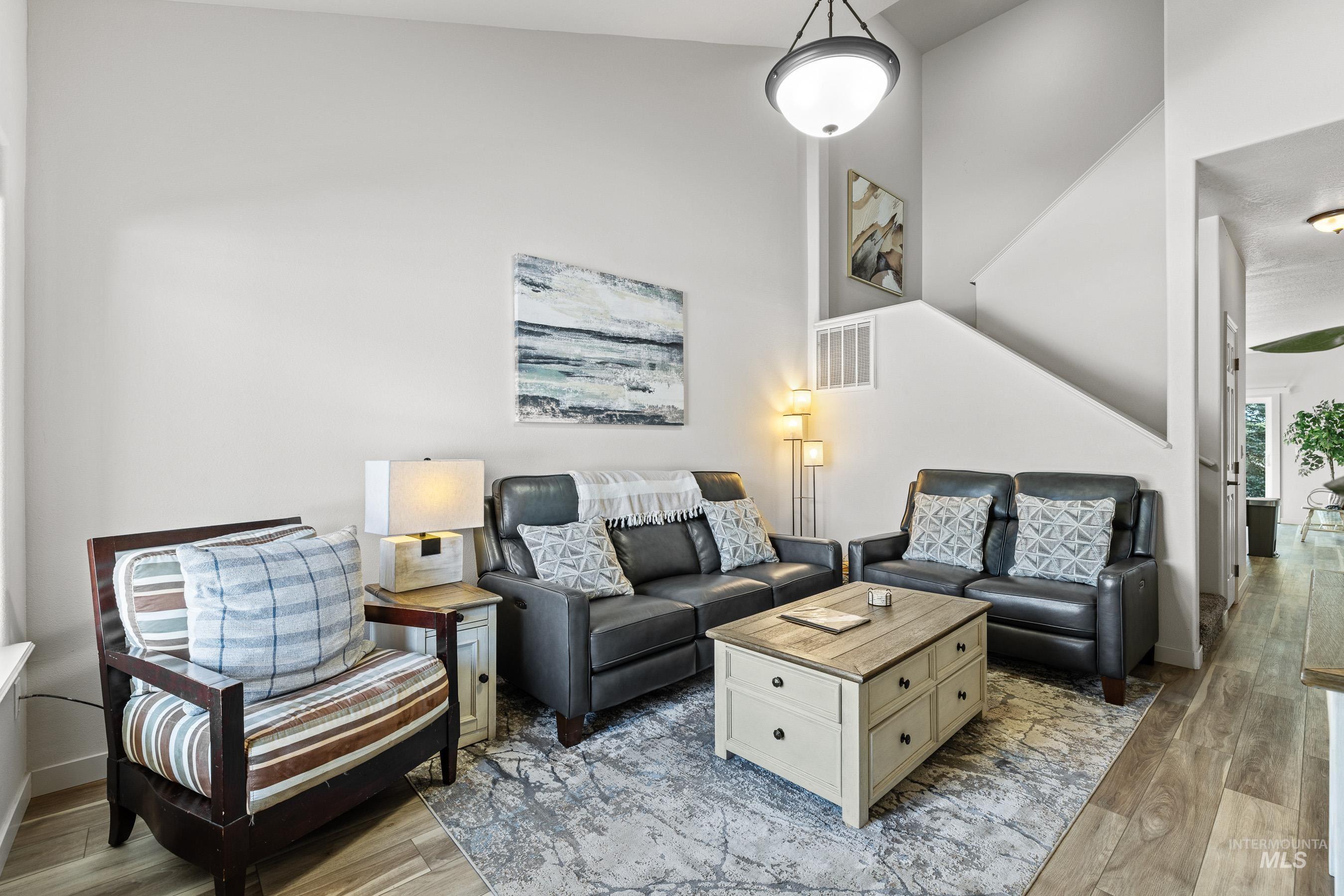 24 Mangum Circle, Donnelly, Idaho 83615, 3 Bedrooms, 2 Bathrooms, Residential For Sale, Price $370,000,MLS 98978352