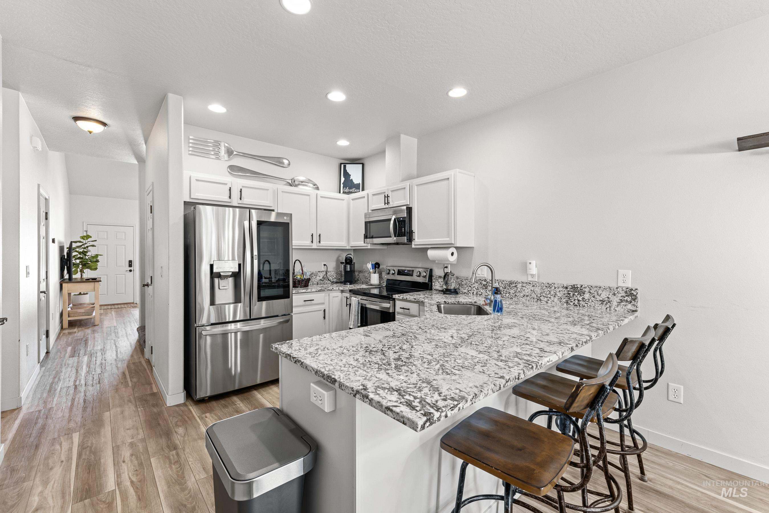 24 Mangum Circle, Donnelly, Idaho 83615, 3 Bedrooms, 2 Bathrooms, Residential For Sale, Price $370,000,MLS 98978352