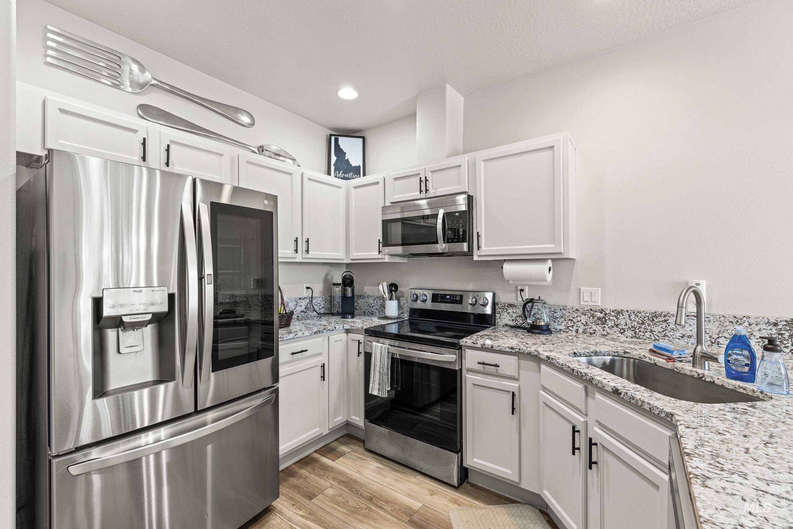 24 Mangum Circle, Donnelly, Idaho 83615, 3 Bedrooms, 2 Bathrooms, Residential For Sale, Price $370,000,MLS 98978352