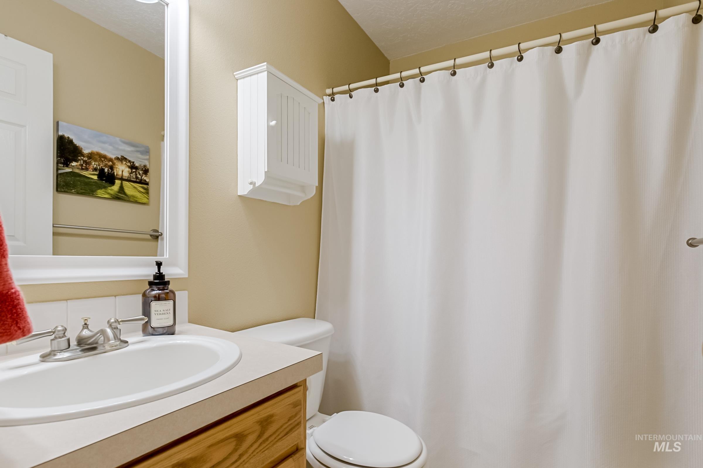 14086 Carolina St, Caldwell, Idaho 83607, 3 Bedrooms, 2 Bathrooms, Residential For Sale, Price $350,000,MLS 98978353