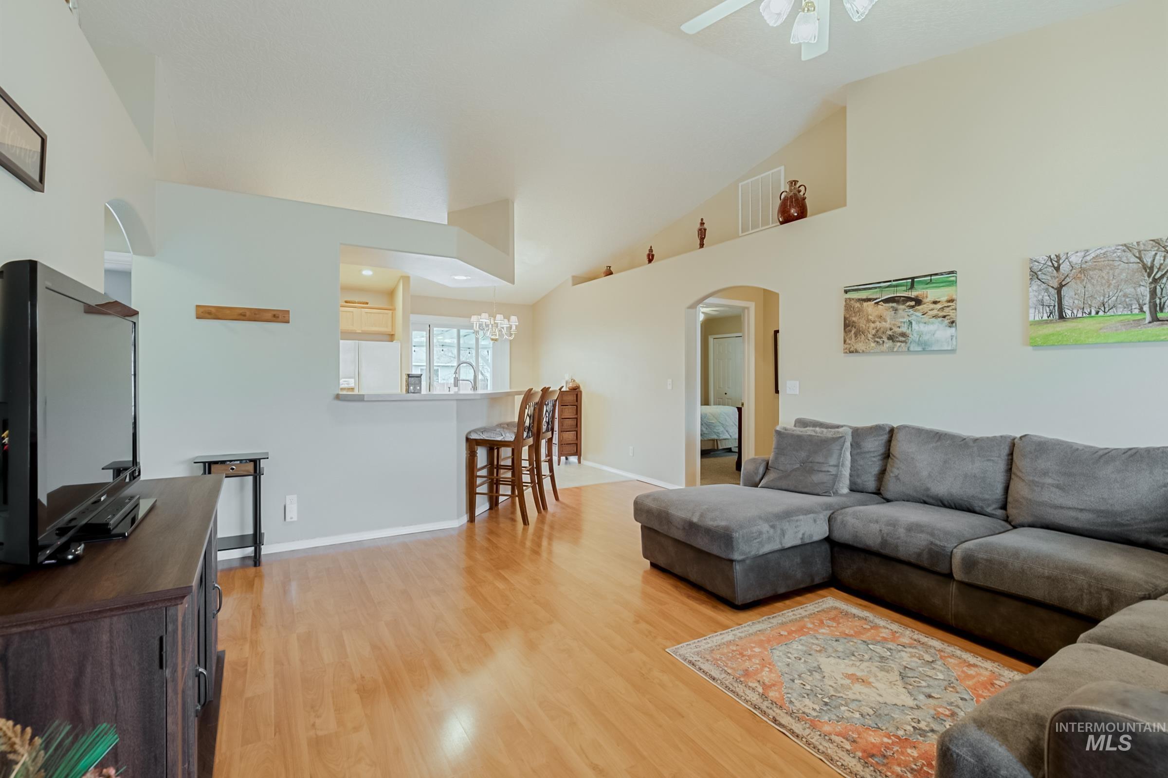 14086 Carolina St, Caldwell, Idaho 83607, 3 Bedrooms, 2 Bathrooms, Residential For Sale, Price $350,000,MLS 98978353