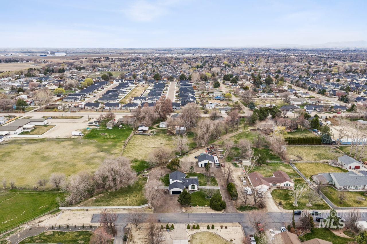 710 Keogh Ln, Caldwell, Idaho 83607, 4 Bedrooms, 3 Bathrooms, Residential For Sale, Price $989,000,MLS 98978355