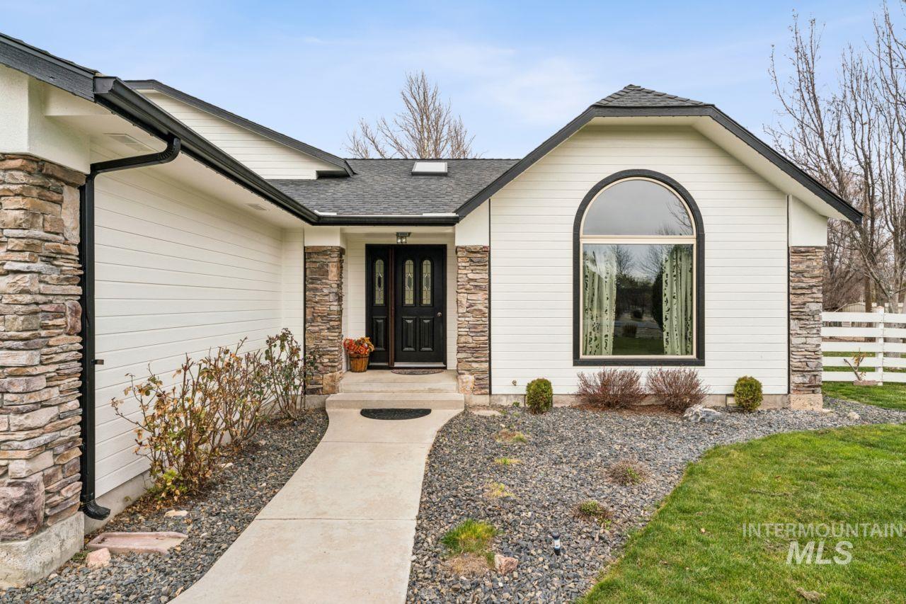 710 Keogh Ln, Caldwell, Idaho 83607, 4 Bedrooms, 3 Bathrooms, Residential For Sale, Price $989,000,MLS 98978355