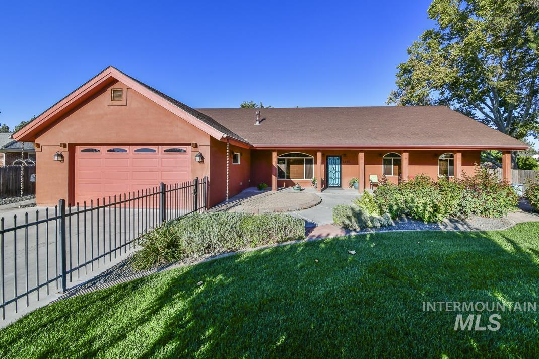 2214 Washington, Caldwell, Idaho 83605, 3 Bedrooms, 2.5 Bathrooms, Residential For Sale, Price $520,000,MLS 98978356