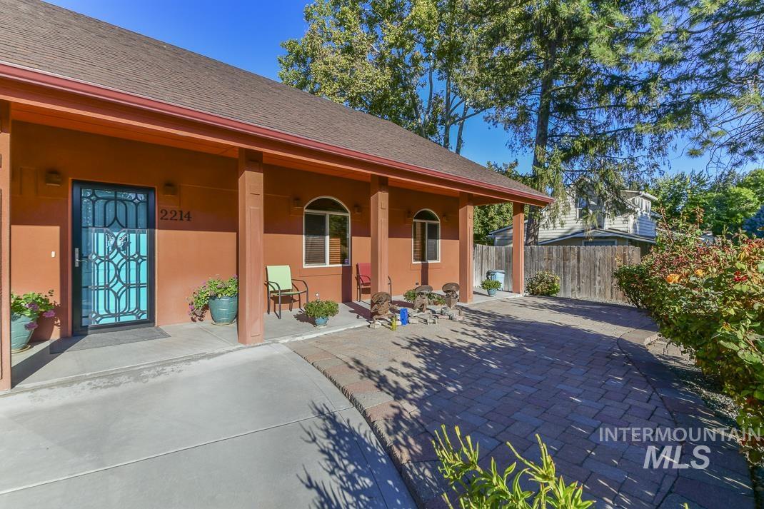 2214 Washington, Caldwell, Idaho 83605, 3 Bedrooms, 2.5 Bathrooms, Residential For Sale, Price $520,000,MLS 98978356