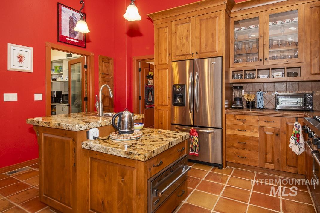 2214 Washington, Caldwell, Idaho 83605, 3 Bedrooms, 2.5 Bathrooms, Residential For Sale, Price $520,000,MLS 98978356