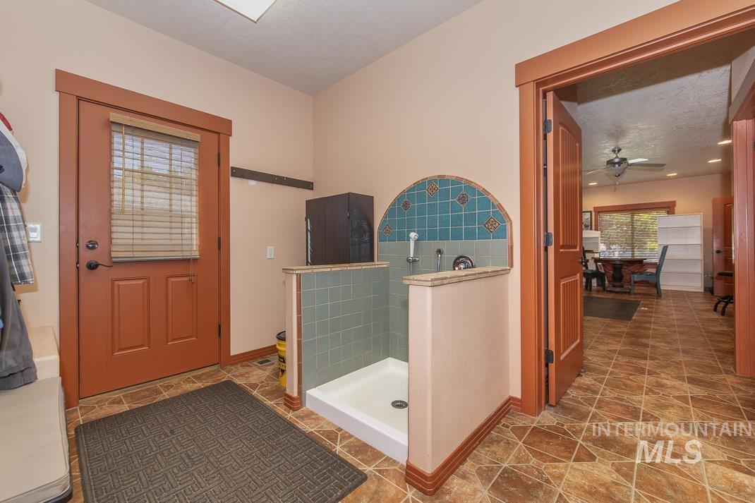 2214 Washington, Caldwell, Idaho 83605, 3 Bedrooms, 2.5 Bathrooms, Residential For Sale, Price $520,000,MLS 98978356