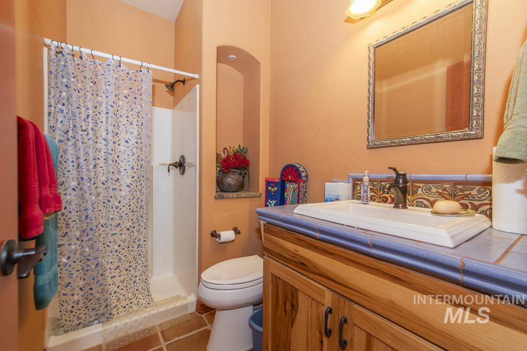 2214 Washington, Caldwell, Idaho 83605, 3 Bedrooms, 2.5 Bathrooms, Residential For Sale, Price $520,000,MLS 98978356