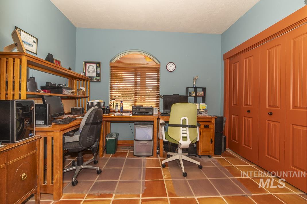 2214 Washington, Caldwell, Idaho 83605, 3 Bedrooms, 2.5 Bathrooms, Residential For Sale, Price $520,000,MLS 98978356