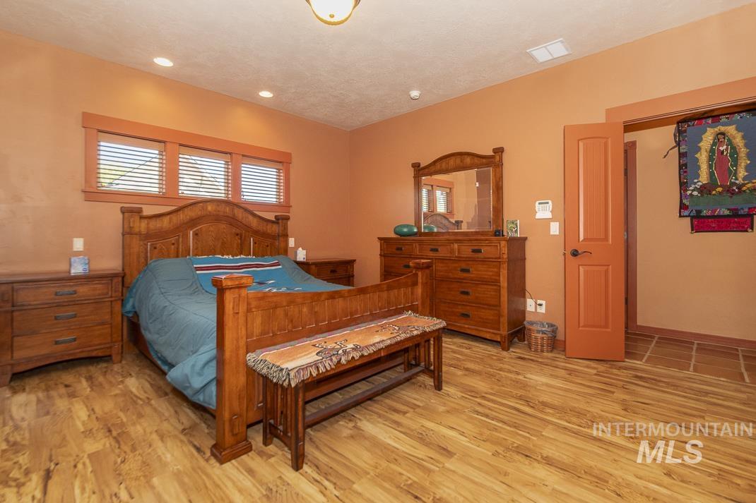 2214 Washington, Caldwell, Idaho 83605, 3 Bedrooms, 2.5 Bathrooms, Residential For Sale, Price $520,000,MLS 98978356