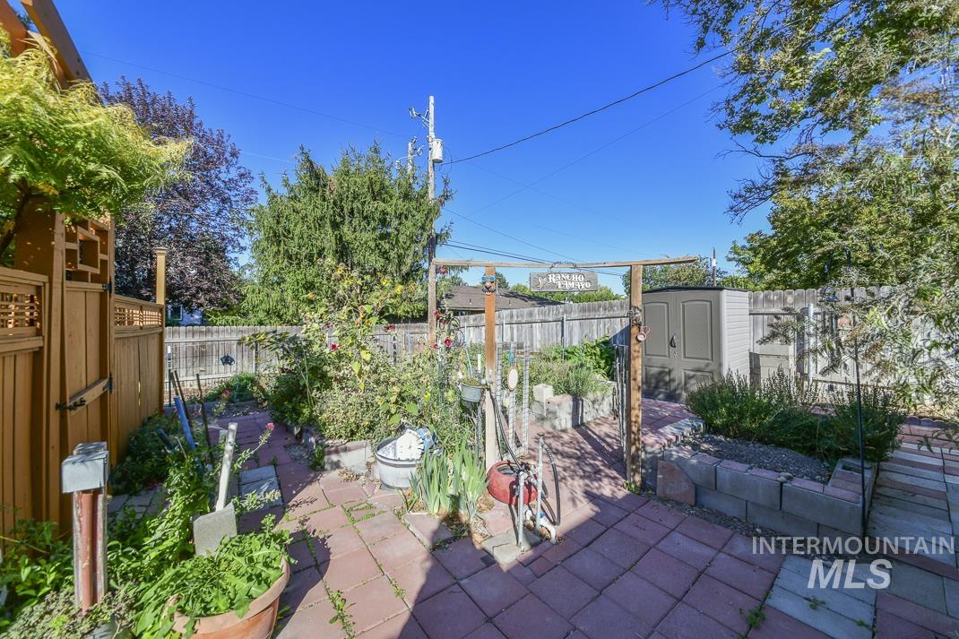 2214 Washington, Caldwell, Idaho 83605, 3 Bedrooms, 2.5 Bathrooms, Residential For Sale, Price $520,000,MLS 98978356