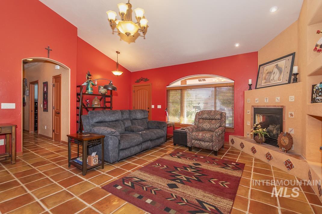 2214 Washington, Caldwell, Idaho 83605, 3 Bedrooms, 2.5 Bathrooms, Residential For Sale, Price $520,000,MLS 98978356