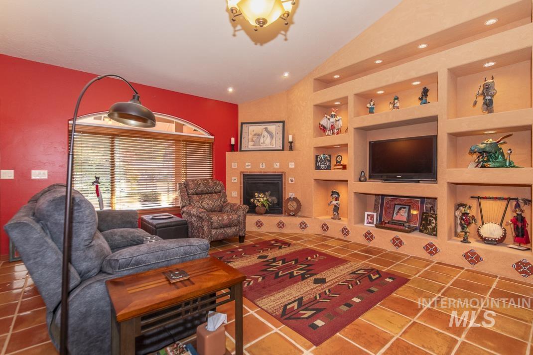 2214 Washington, Caldwell, Idaho 83605, 3 Bedrooms, 2.5 Bathrooms, Residential For Sale, Price $520,000,MLS 98978356