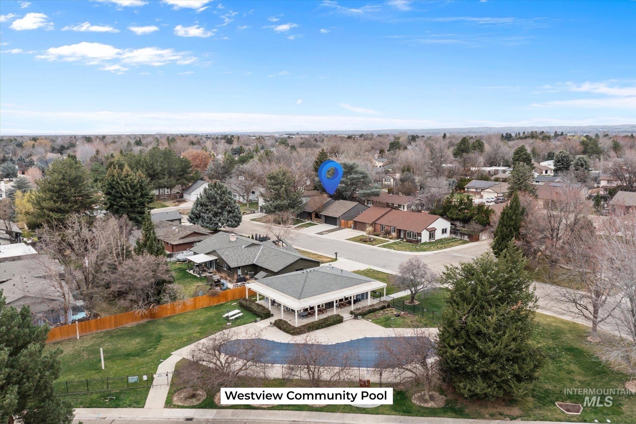 10118 W Hickory Ct, Boise, Idaho 83704, 4 Bedrooms, 3 Bathrooms, Residential For Sale, Price $694,700,MLS 98978357