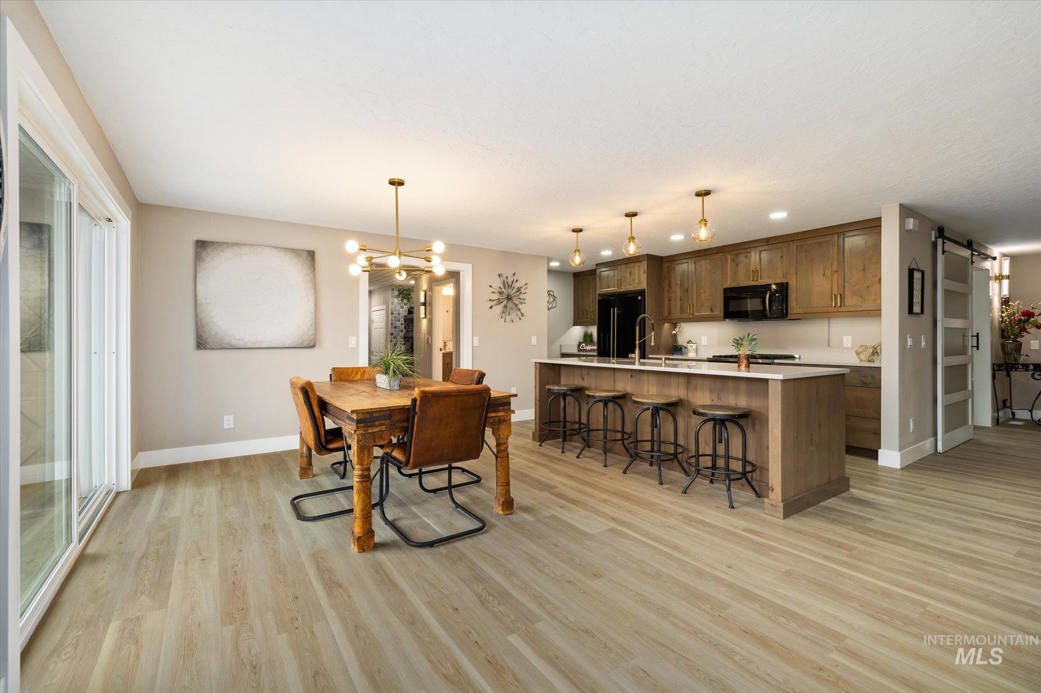 10118 W Hickory Ct, Boise, Idaho 83704, 4 Bedrooms, 3 Bathrooms, Residential For Sale, Price $694,700,MLS 98978357