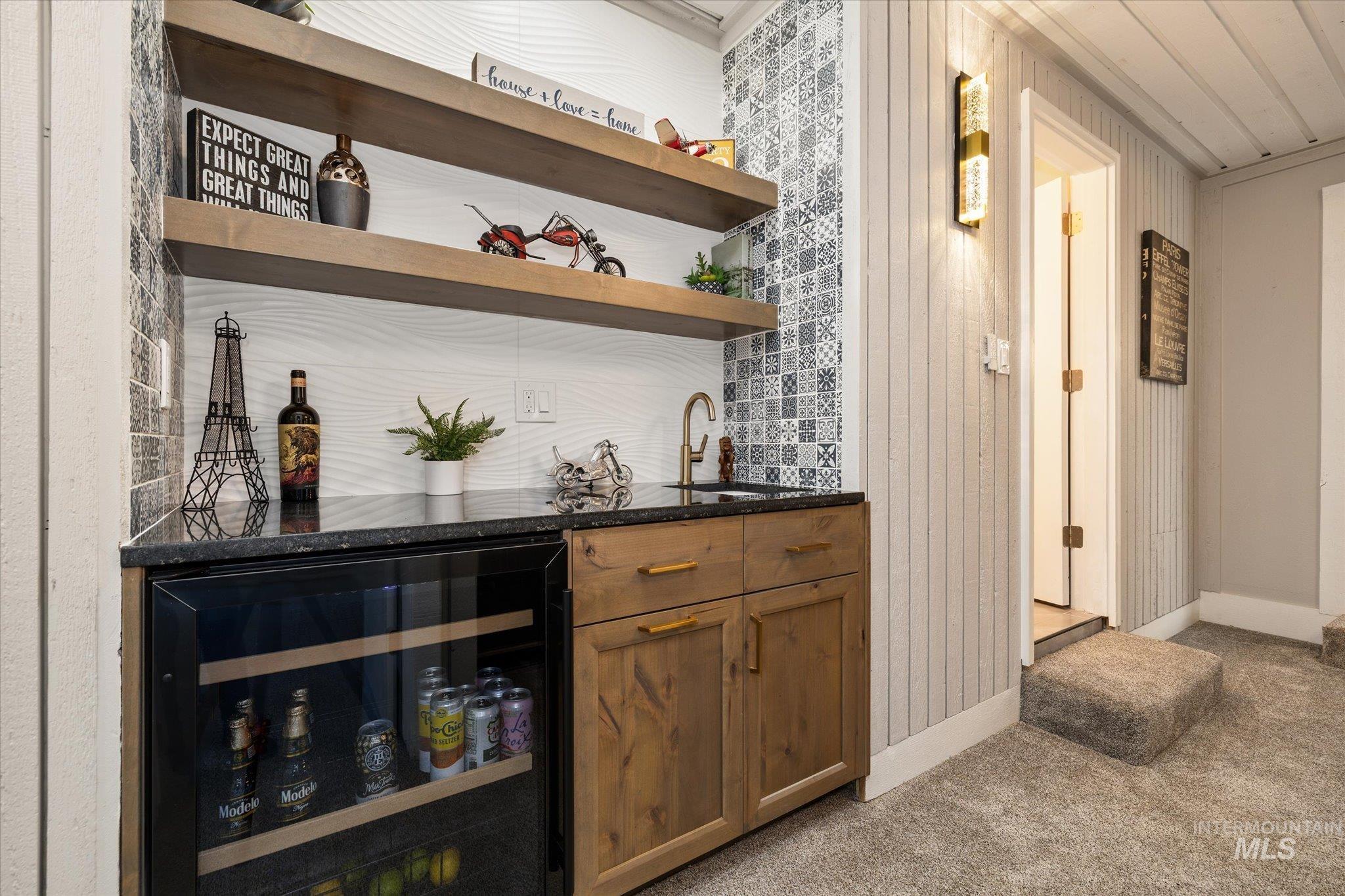 10118 W Hickory Ct, Boise, Idaho 83704, 4 Bedrooms, 3 Bathrooms, Residential For Sale, Price $694,700,MLS 98978357