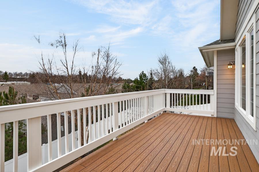 2309 Cambridge Ct., Moscow, Idaho 83843, 5 Bedrooms, 3 Bathrooms, Residential For Sale, Price $795,000,MLS 98978358