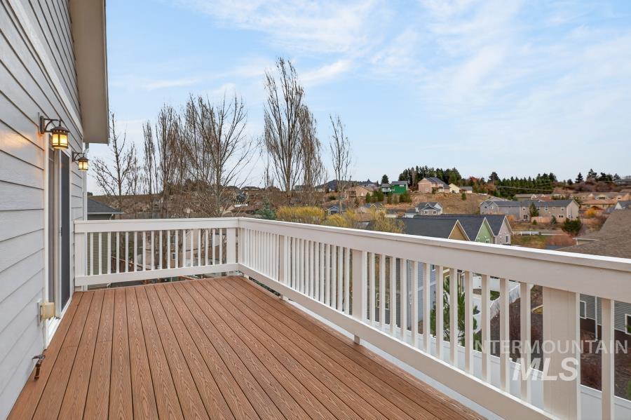 2309 Cambridge Ct., Moscow, Idaho 83843, 5 Bedrooms, 3 Bathrooms, Residential For Sale, Price $795,000,MLS 98978358