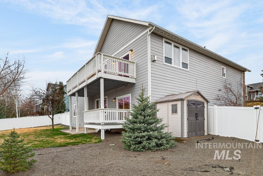 2309 Cambridge Ct., Moscow, Idaho 83843, 5 Bedrooms, 3 Bathrooms, Residential For Sale, Price $795,000,MLS 98978358