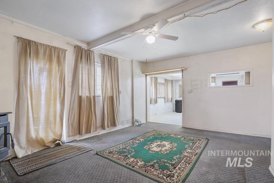 321 Southeast Ave, New Plymouth, Idaho 83655, 4 Bedrooms, 1 Bathroom, Residential For Sale, Price $188,000,MLS 98978361