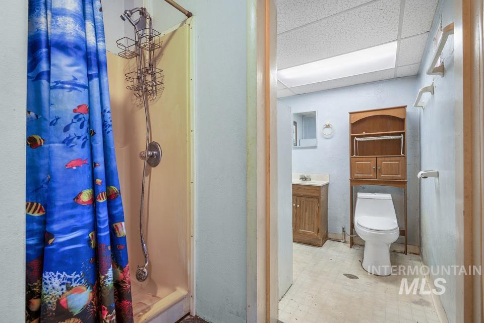 321 Southeast Ave, New Plymouth, Idaho 83655, 4 Bedrooms, 1 Bathroom, Residential For Sale, Price $188,000,MLS 98978361