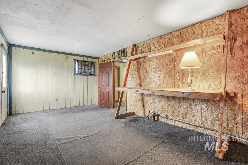 321 Southeast Ave, New Plymouth, Idaho 83655, 4 Bedrooms, 1 Bathroom, Residential For Sale, Price $188,000,MLS 98978361