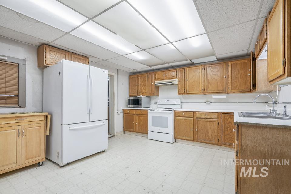 321 Southeast Ave, New Plymouth, Idaho 83655, 4 Bedrooms, 1 Bathroom, Residential For Sale, Price $188,000,MLS 98978361