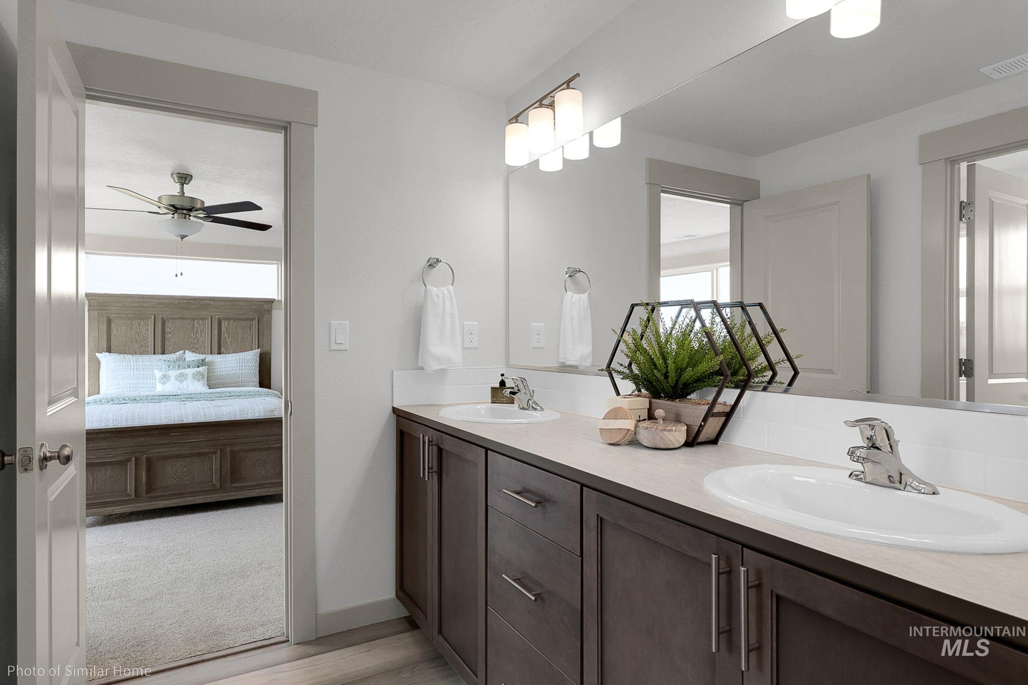 729 SW Mendenhall St, Mountain Home, Idaho 83647, 3 Bedrooms, 2.5 Bathrooms, Residential For Sale, Price $379,990,MLS 98978362