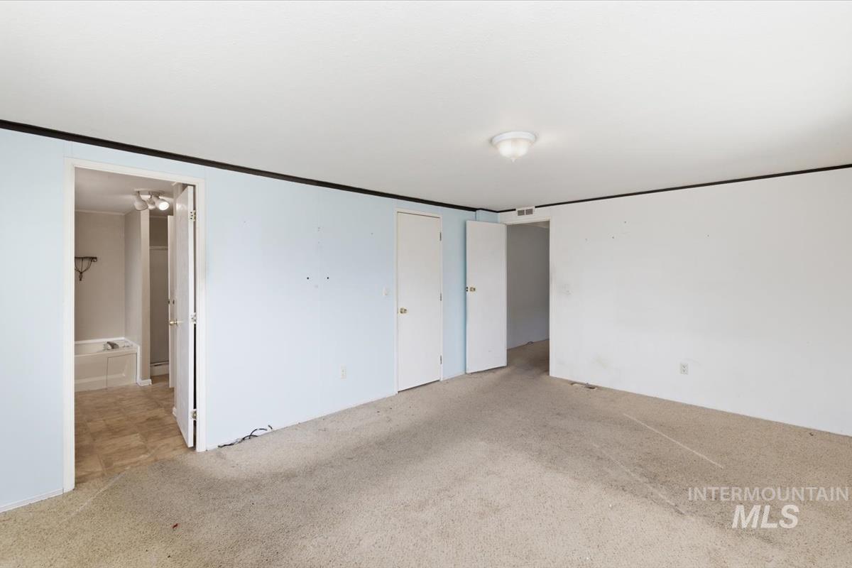 521 River Valley St., Nampa, Idaho 83687, 4 Bedrooms, 2 Bathrooms, Residential For Sale, Price $119,000,MLS 98978364