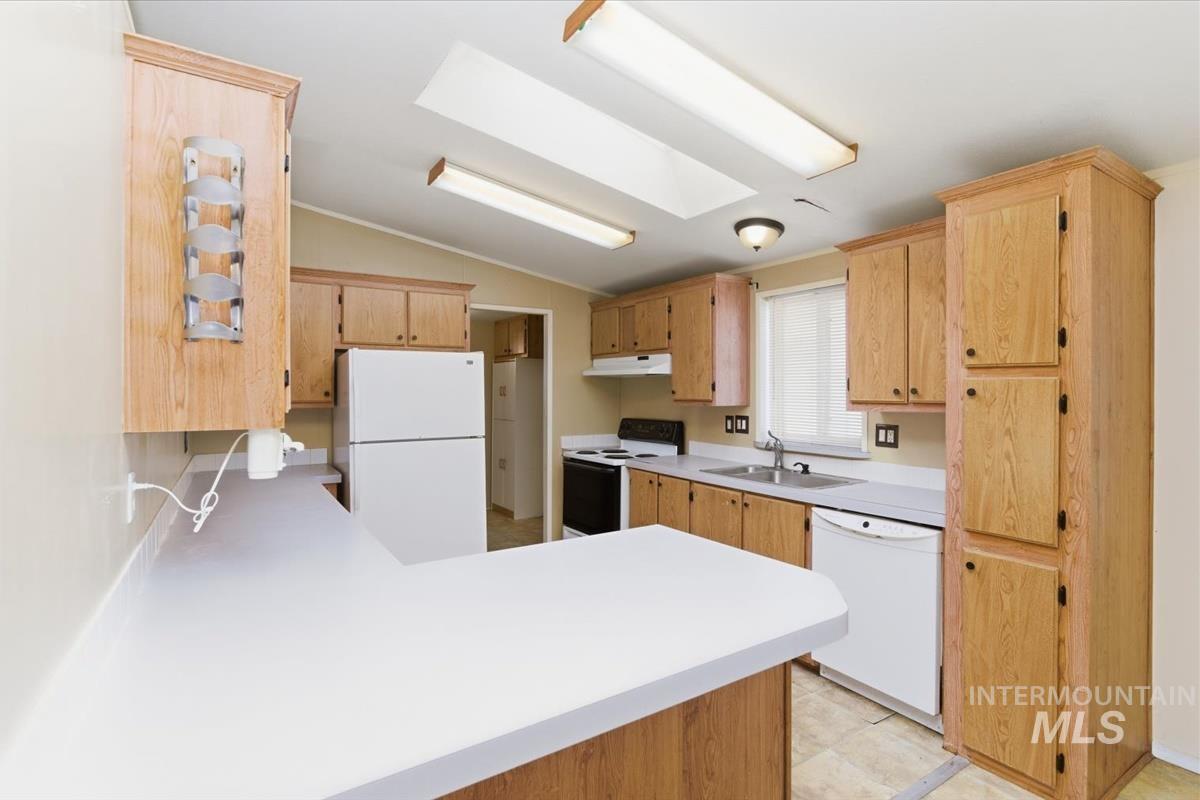 521 River Valley St., Nampa, Idaho 83687, 4 Bedrooms, 2 Bathrooms, Residential For Sale, Price $119,000,MLS 98978364