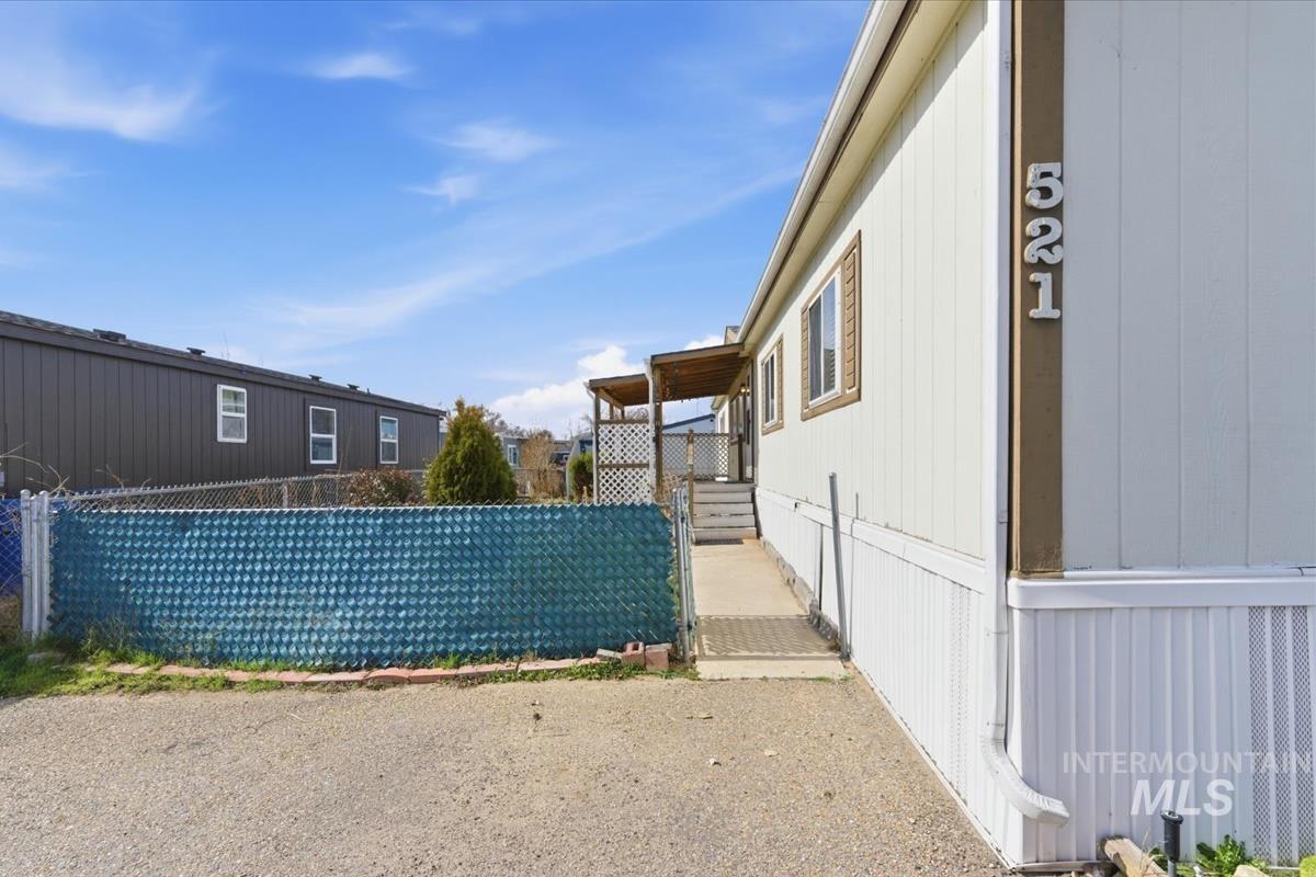 521 River Valley St., Nampa, Idaho 83687, 4 Bedrooms, 2 Bathrooms, Residential For Sale, Price $119,000,MLS 98978364