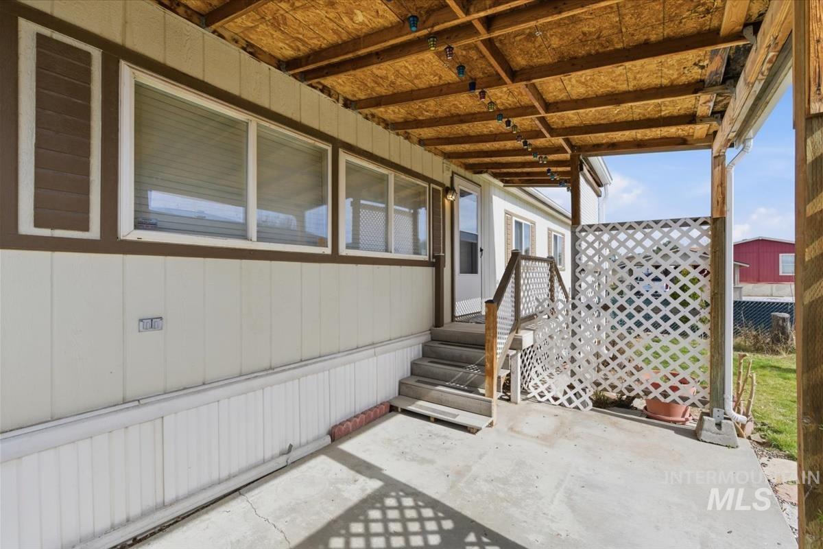 521 River Valley St., Nampa, Idaho 83687, 4 Bedrooms, 2 Bathrooms, Residential For Sale, Price $119,000,MLS 98978364