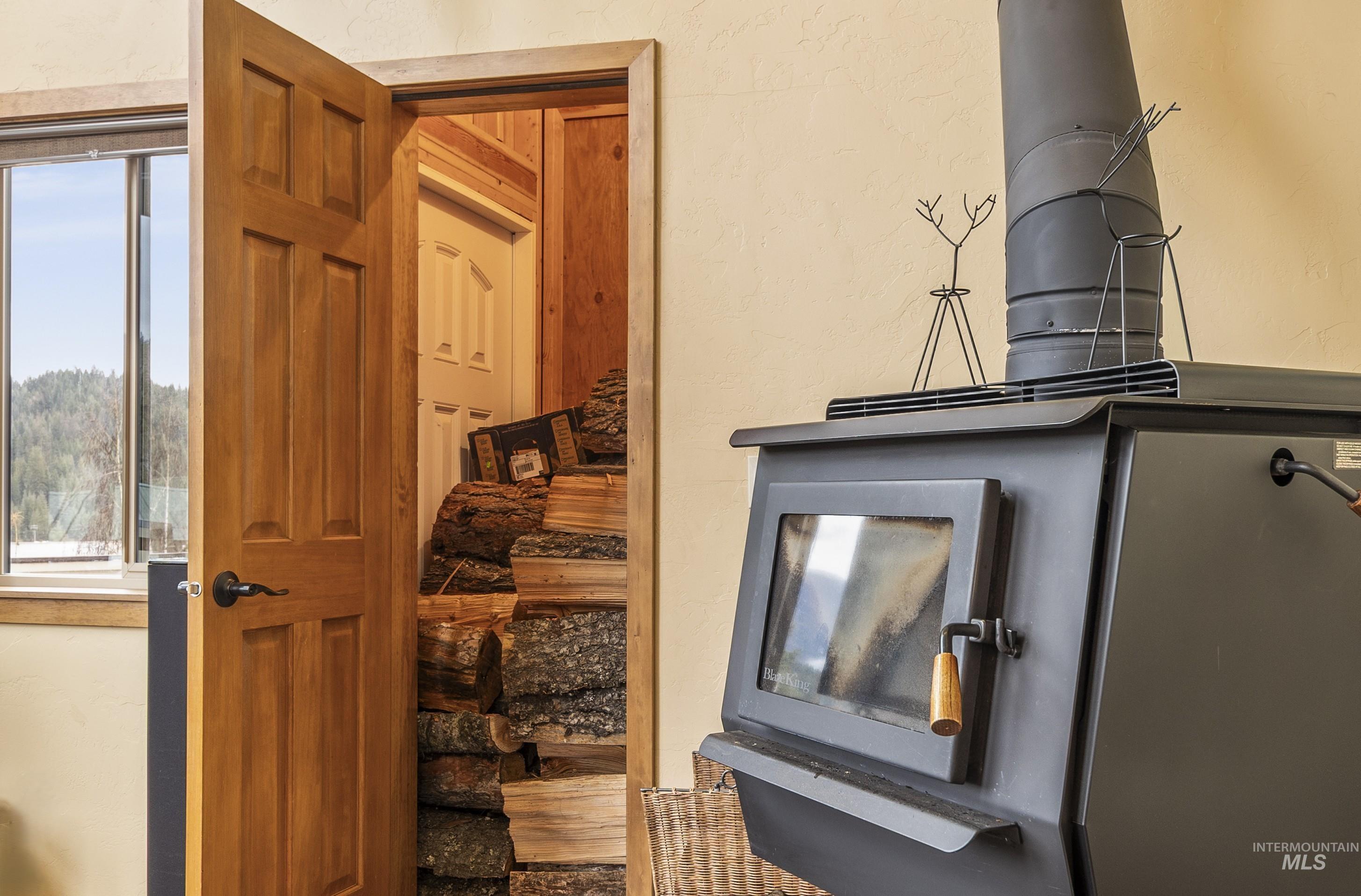 204 S 2nd St, Elk River, Idaho 83827, 3 Bedrooms, 3 Bathrooms, Residential For Sale, Price $675,000,MLS 98978369