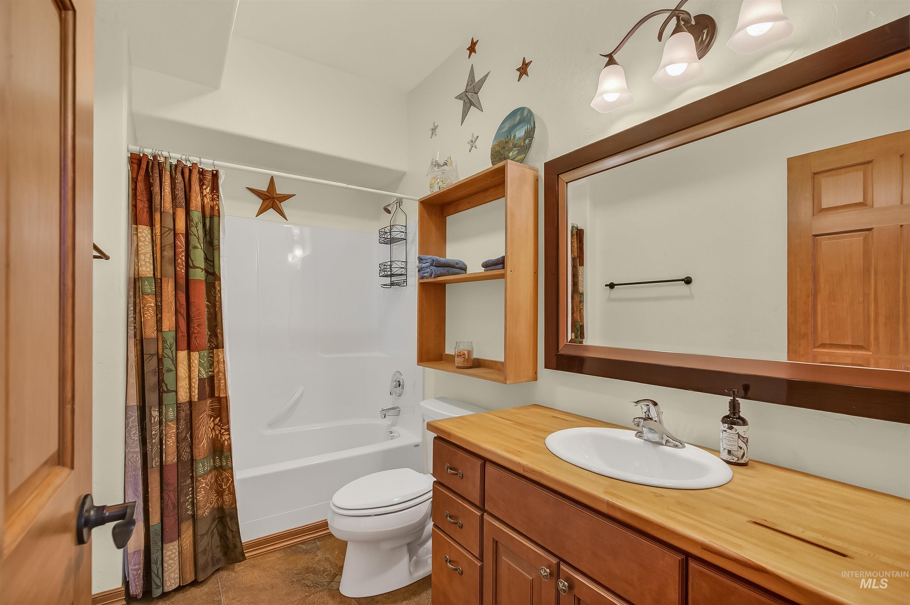 204 S 2nd St, Elk River, Idaho 83827, 3 Bedrooms, 3 Bathrooms, Residential For Sale, Price $675,000, 98978369