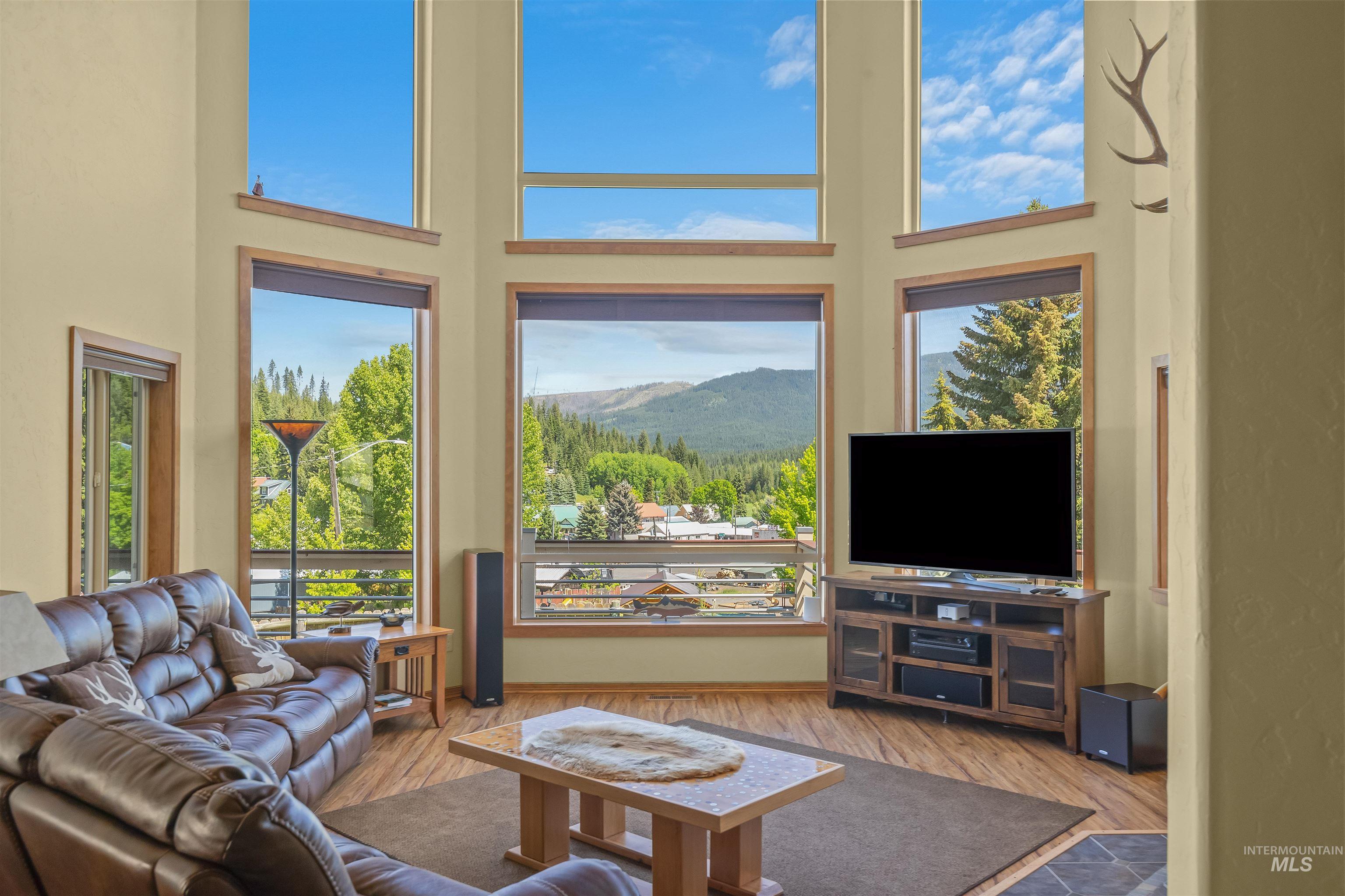 204 S 2nd St, Elk River, Idaho 83827, 3 Bedrooms, 3 Bathrooms, Residential For Sale, Price $595,000,MLS 98978369