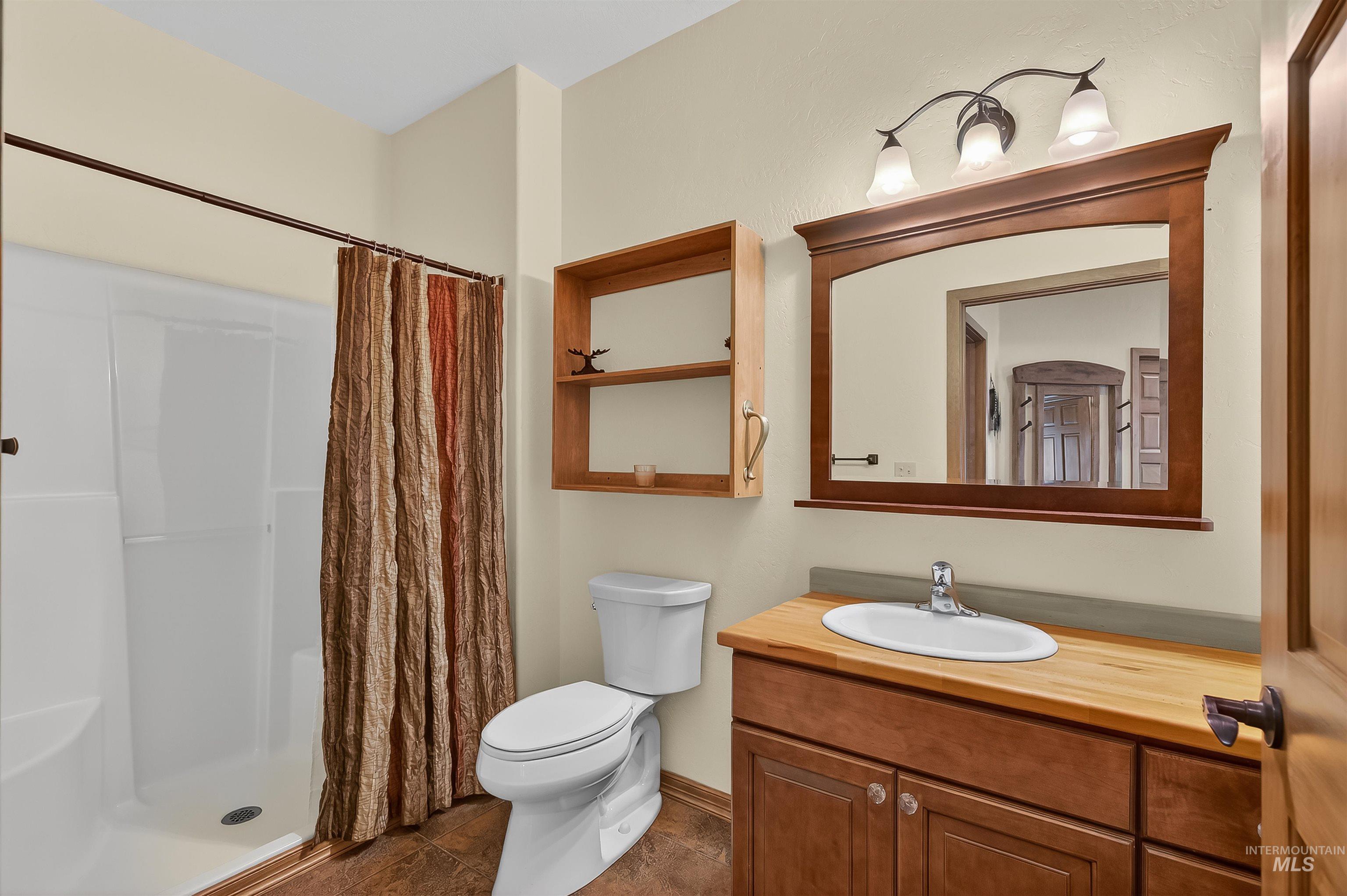 204 S 2nd St, Elk River, Idaho 83827, 3 Bedrooms, 3 Bathrooms, Residential For Sale, Price $675,000,MLS 98978369