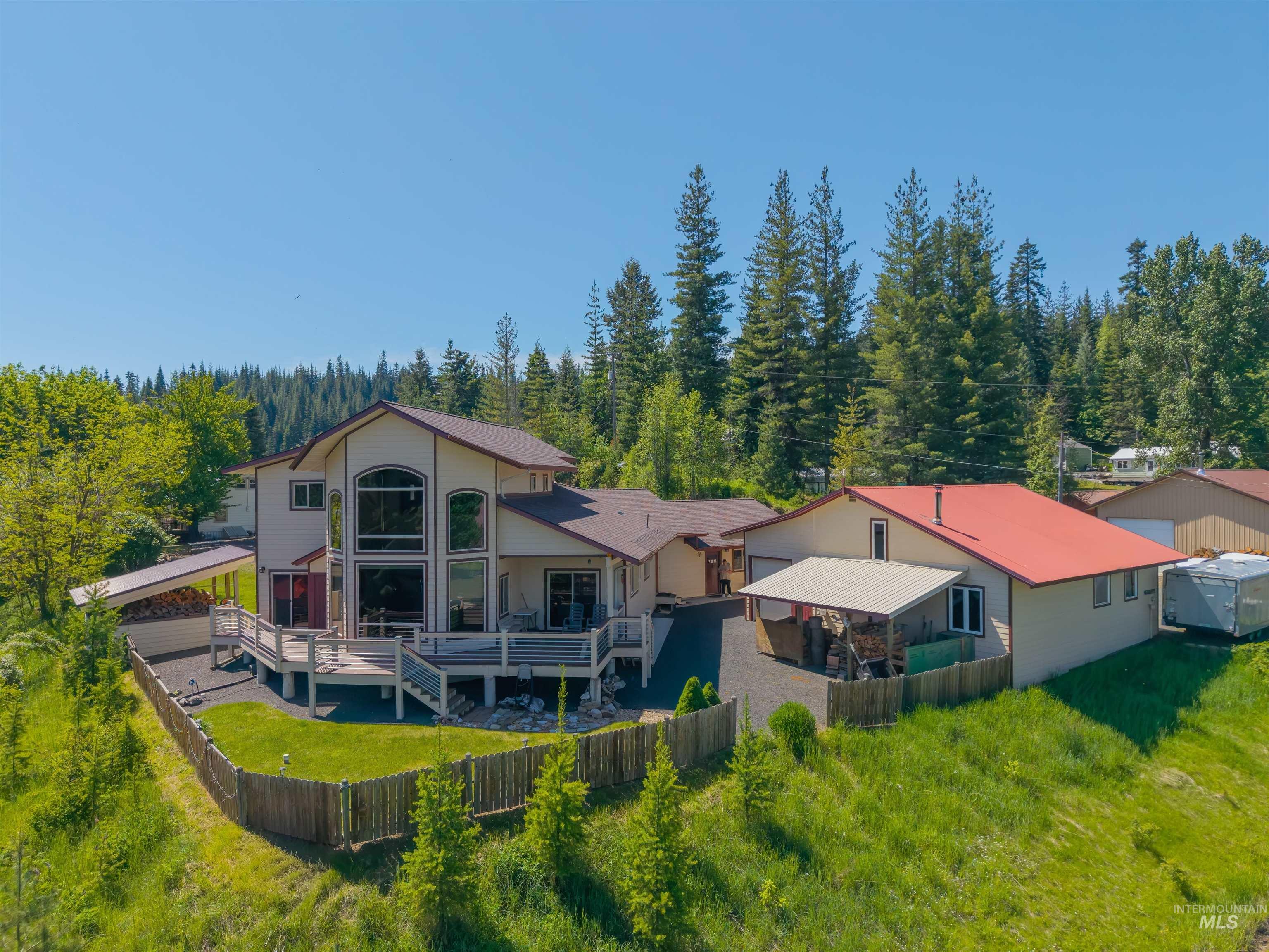 204 S 2nd St, Elk River, Idaho 83827, 3 Bedrooms, 3 Bathrooms, Residential For Sale, Price $595,000,MLS 98978369