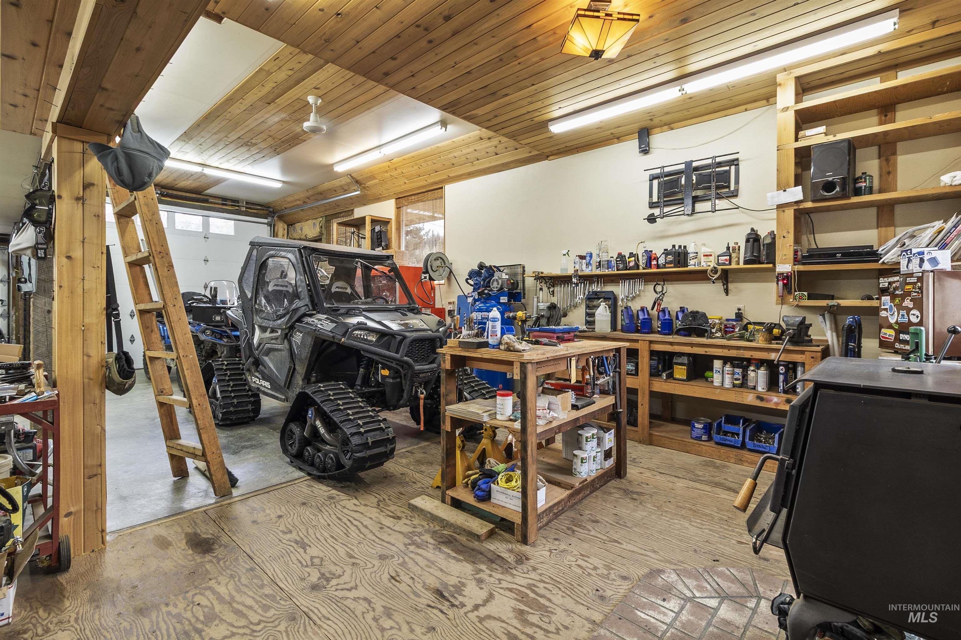 204 S 2nd St, Elk River, Idaho 83827, 3 Bedrooms, 3 Bathrooms, Residential For Sale, Price $675,000,MLS 98978369