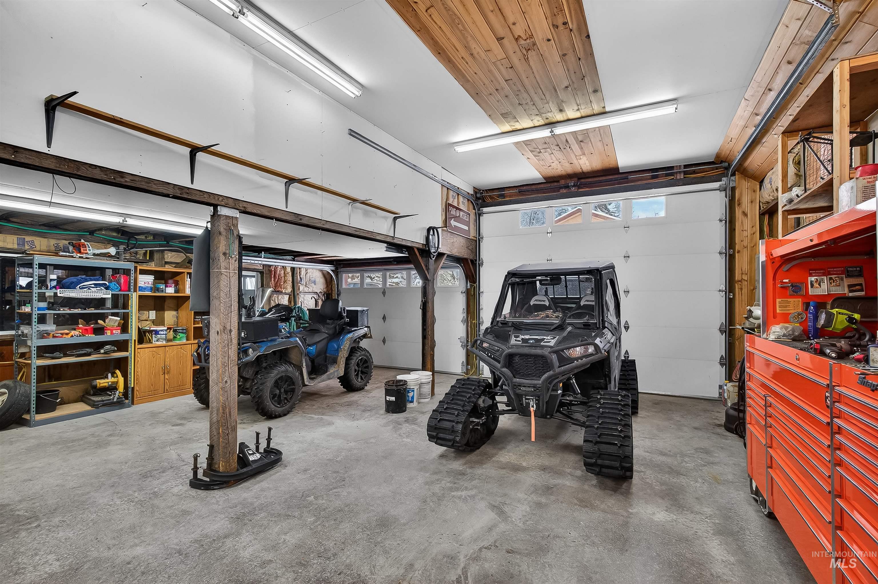 204 S 2nd St, Elk River, Idaho 83827, 3 Bedrooms, 3 Bathrooms, Residential For Sale, Price $675,000,MLS 98978369