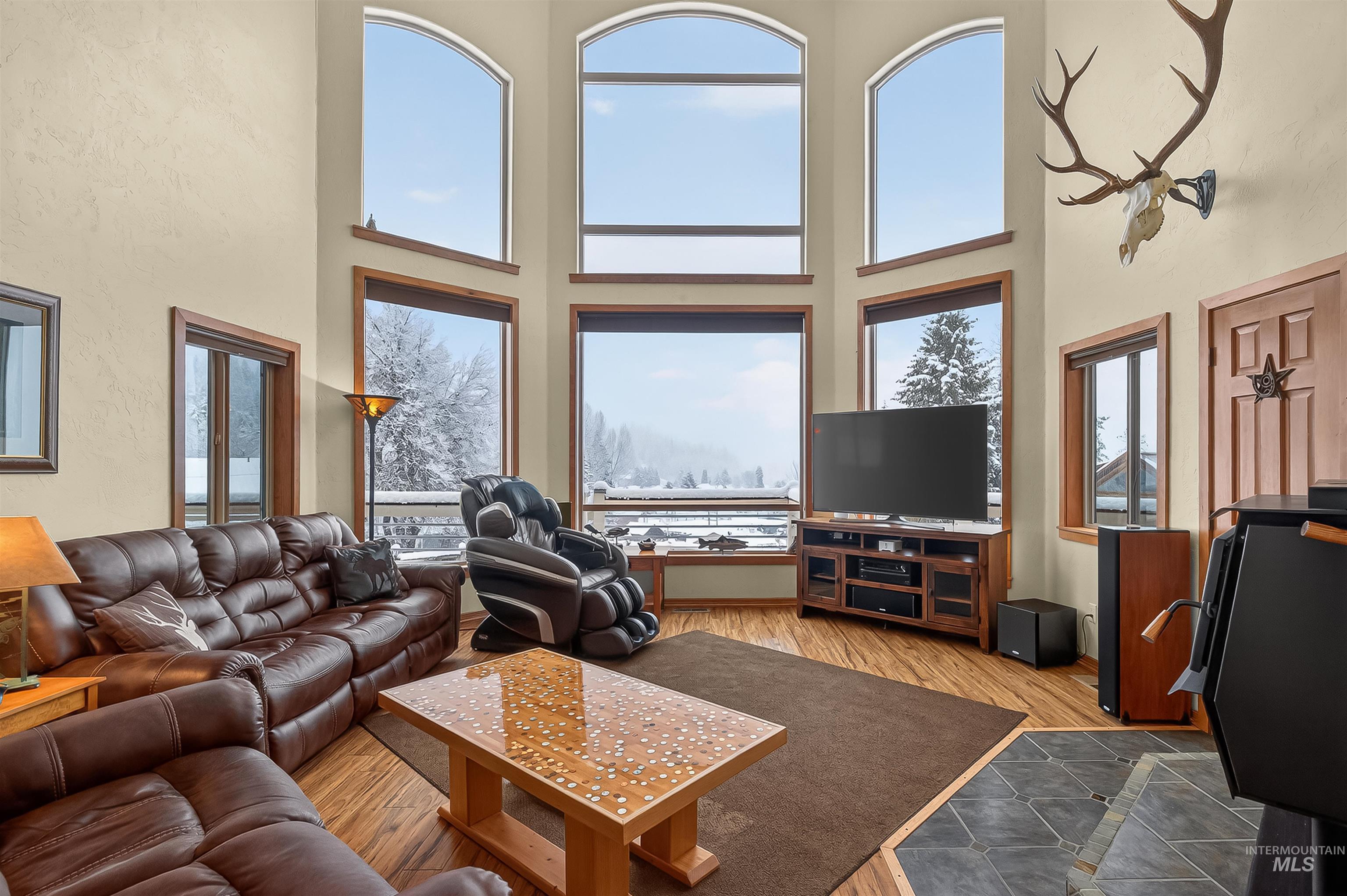 204 S 2nd St, Elk River, Idaho 83827, 3 Bedrooms, 3 Bathrooms, Residential For Sale, Price $675,000,MLS 98978369