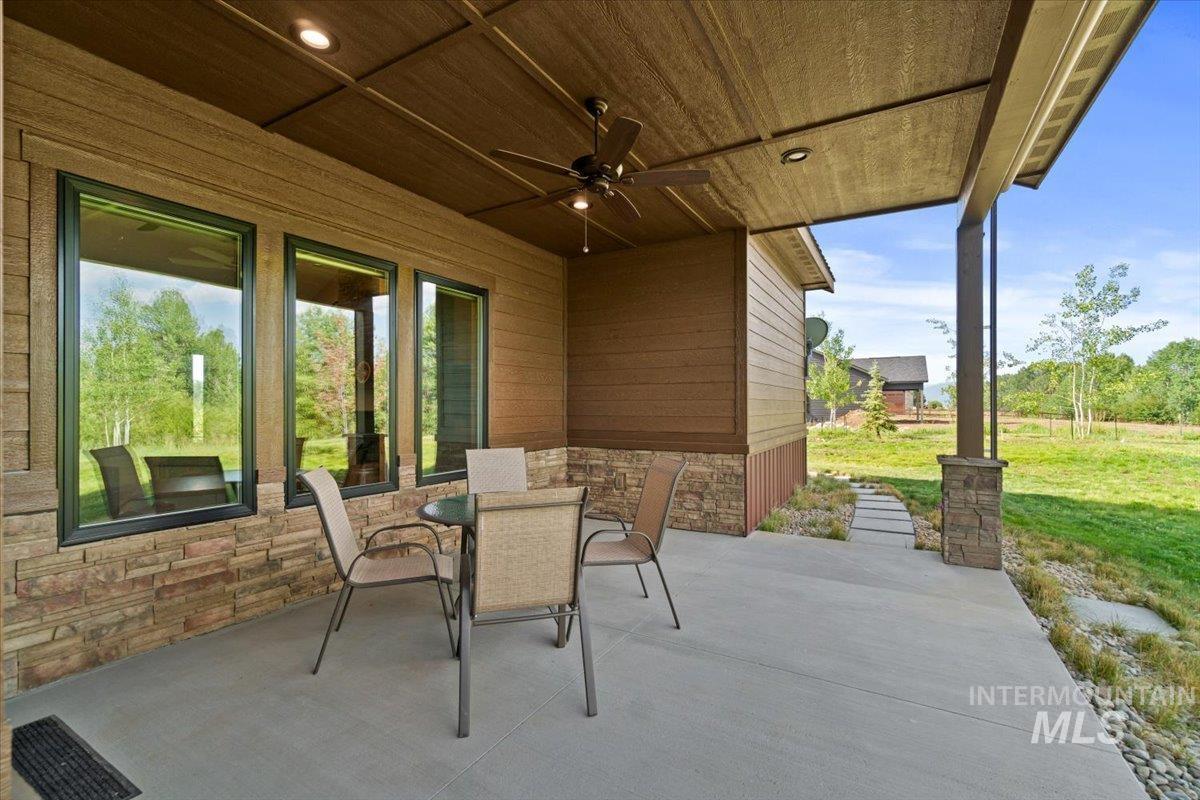 13917 Sky View Court, McCall, Idaho 83638, 3 Bedrooms, 2.5 Bathrooms, Residential For Sale, Price $1,248,500,MLS 98978370