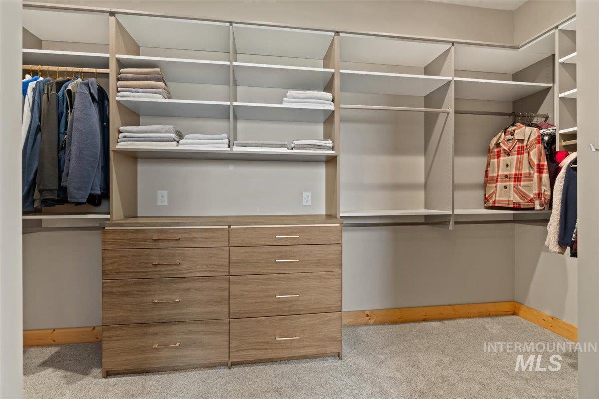 13917 Sky View Court, McCall, Idaho 83638, 3 Bedrooms, 2.5 Bathrooms, Residential For Sale, Price $1,248,500,MLS 98978370